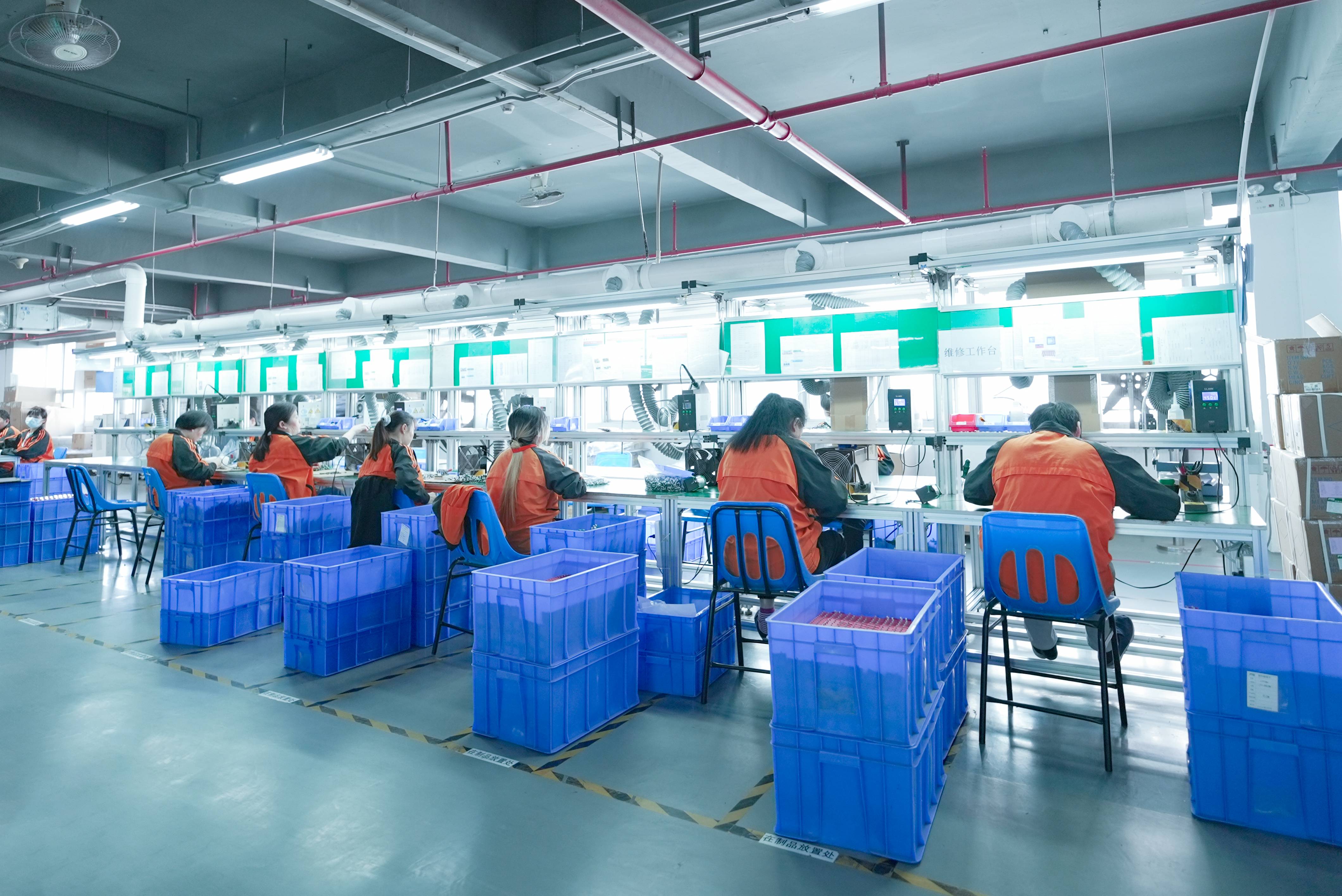 生產(chǎn)車(chē)間 生產(chǎn)車(chē)間