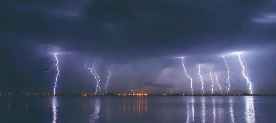 大氣電場(chǎng)儀和閃電定位系統(tǒng)有什么區(qū)別