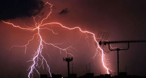 光伏儲能系統(tǒng)中浪涌保護(hù)器的選型 光伏儲能系統(tǒng)中浪涌保護(hù)器的選型