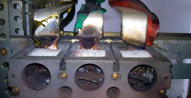 光伏儲能系統(tǒng)中浪涌保護(hù)器的選型 光伏儲能系統(tǒng)中浪涌保護(hù)器的選型