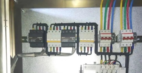 1706860252222087.png 浪涌保護(hù)器安裝.png