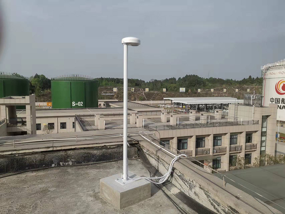 大型機(jī)場(chǎng)油庫(kù)雷電預(yù)警系統(tǒng).jpg 大型機(jī)場(chǎng)油庫(kù)雷電預(yù)警系統(tǒng).jpg